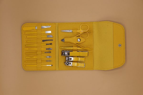 16 Piece Manicure & Pedicure Kit – At-Home Care