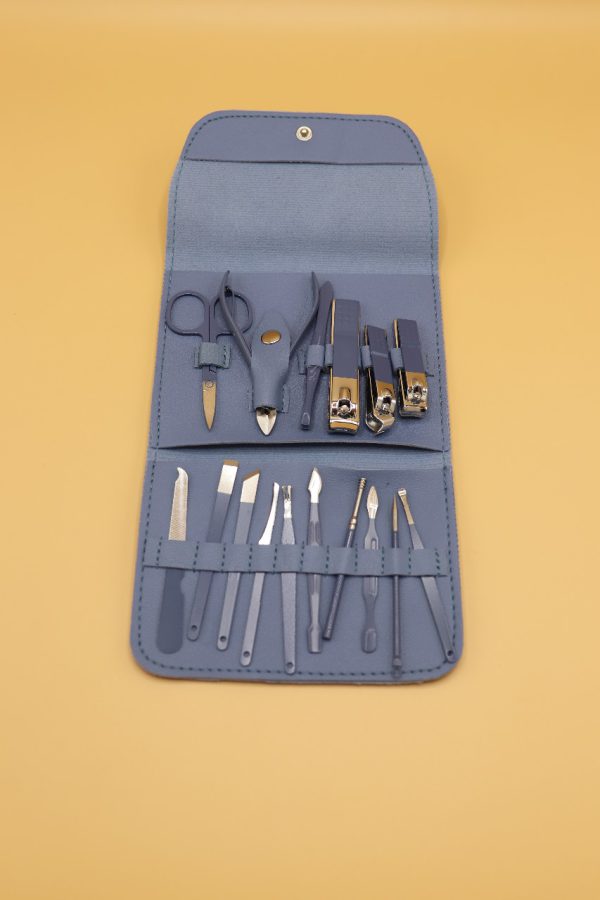 16 Piece Manicure & Pedicure Kit – At-Home Care